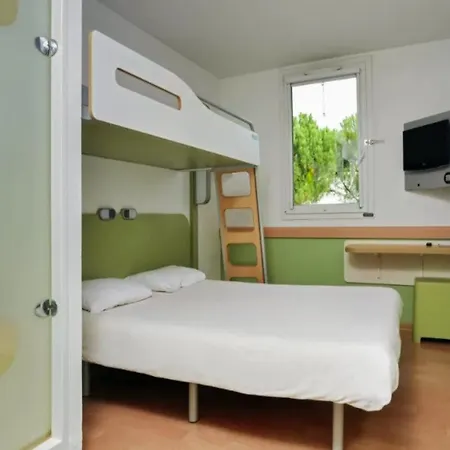 Ibis Budget Station 2*