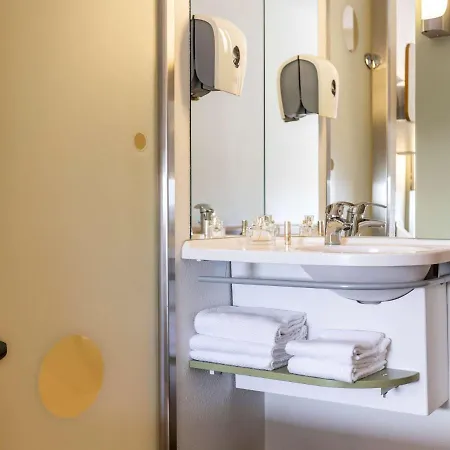 Ibis Budget Station 2*