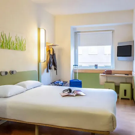 Hotel Ibis Budget Station