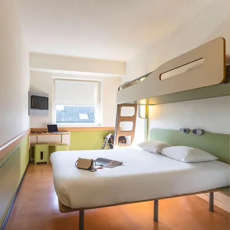 Ibis Budget Station Отель 2*