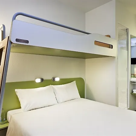 Ibis Budget Station Hotel 2*